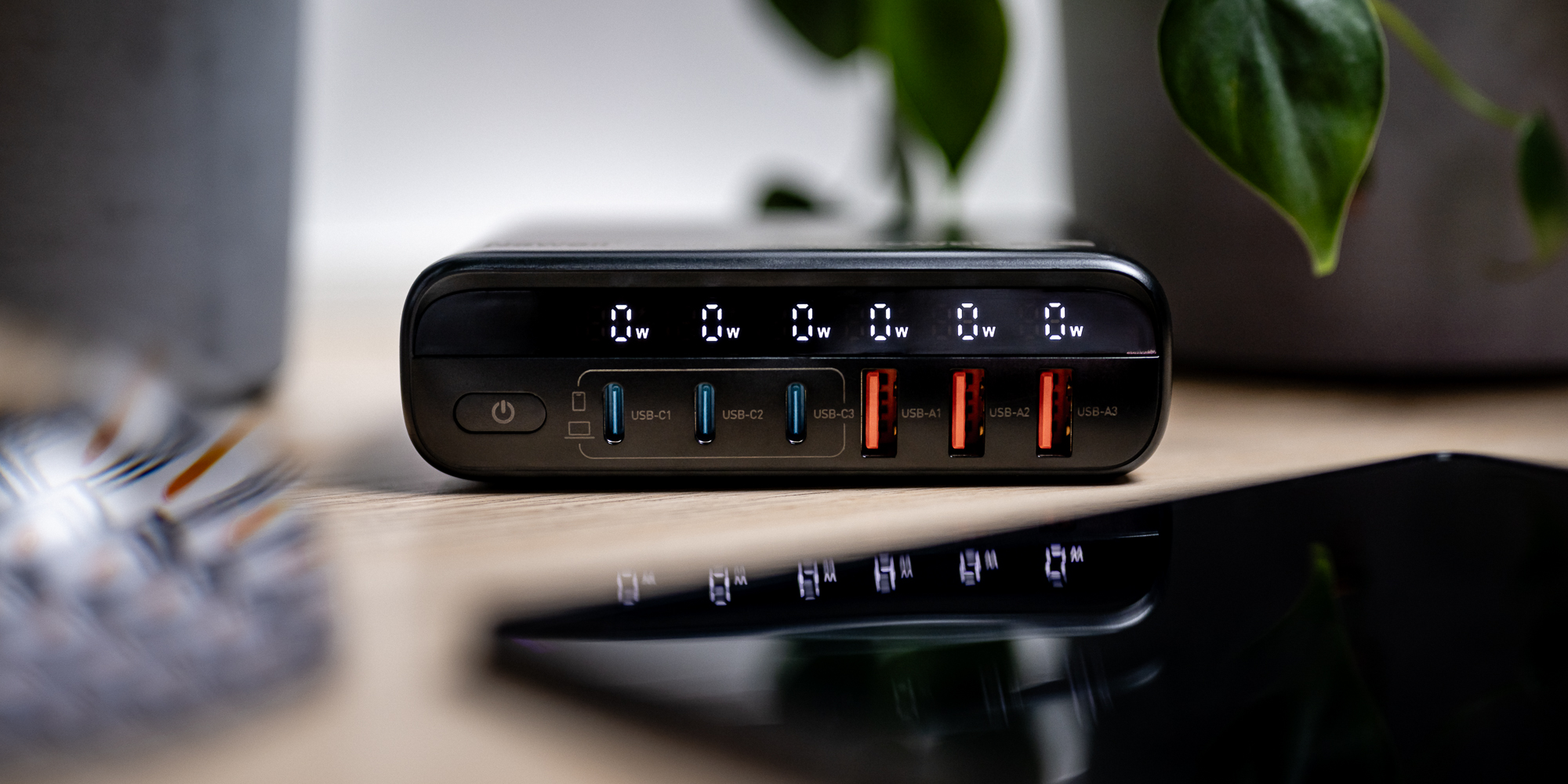 Ładowarka sieciowa z zestawem adapterów Newell GaN Tech T-power 140 W
